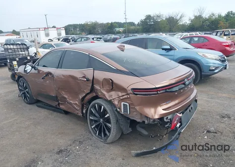 2023 Toyota Crown Platinum из США, поврежденный, VIN JTDAFAAF3P3000918